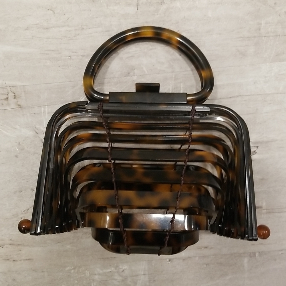 💕CULT GAIA💕 Lillith Bag ~ Tortoise Acrylic Mini Top Handle Bag Collapsible - Picture 12 of 16
